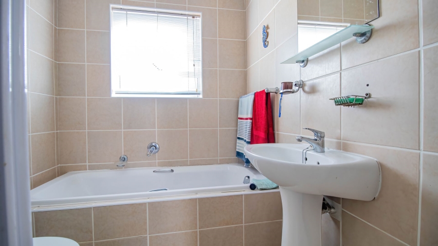 3 Bedroom Property for Sale in Laguna Sands Western Cape